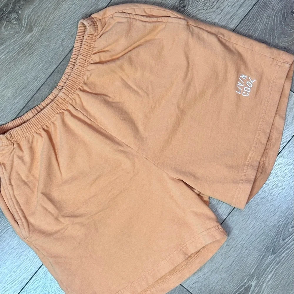 Livin Cool Essential Shorts Orange Julius